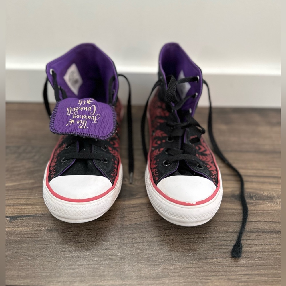 CONVERSE Disney Frozen Anna Chuck Taylor All-Star High Top Youth Shoes Size 3.5